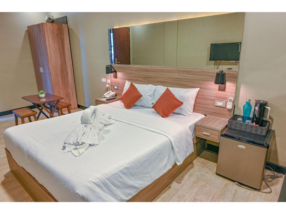 تاجيتاي Capital O 890 Nami Hotel Tagaytay المظهر الخارجي الصورة