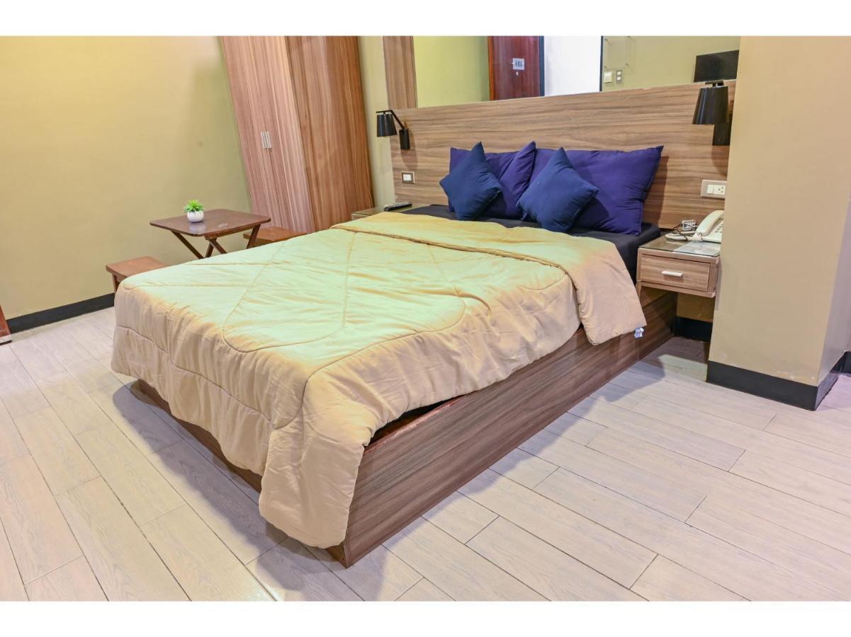 تاجيتاي Capital O 890 Nami Hotel Tagaytay المظهر الخارجي الصورة